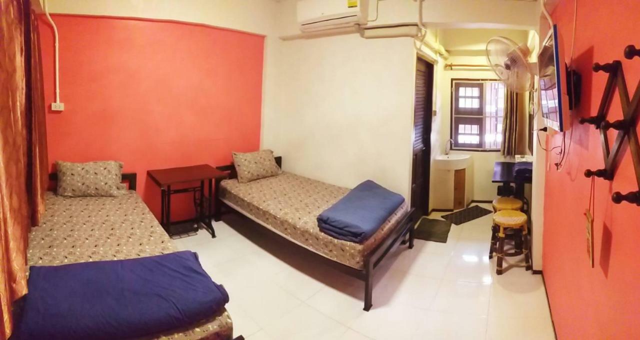 The Corner Inn Chiang Mai Bagian luar foto